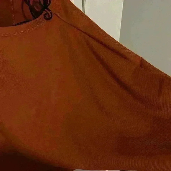 HYFVE Crop Top - Picture 3 of 4